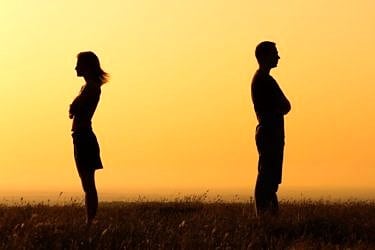 離婚問題で生じる住宅ローンの財産分与｜負の財産をどう分ける