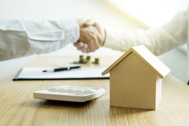 住宅ローンを払えないとどうなる 対処法や払えない人の割合を解説 イエウール 家を売る